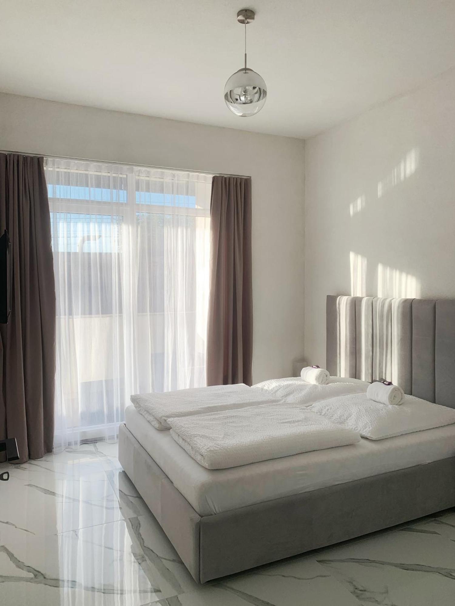 Silver Moon Residence 3 Arad Exteriér fotografie